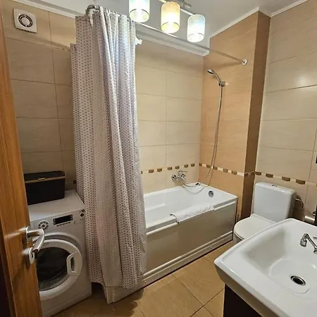 Lejlighed Spacious And Luxurious Apartment, Free Parking Craiova