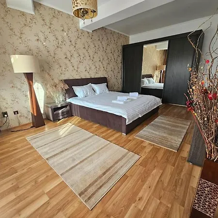 Apartment Spacious And Luxurious Apartment, Free Parking *